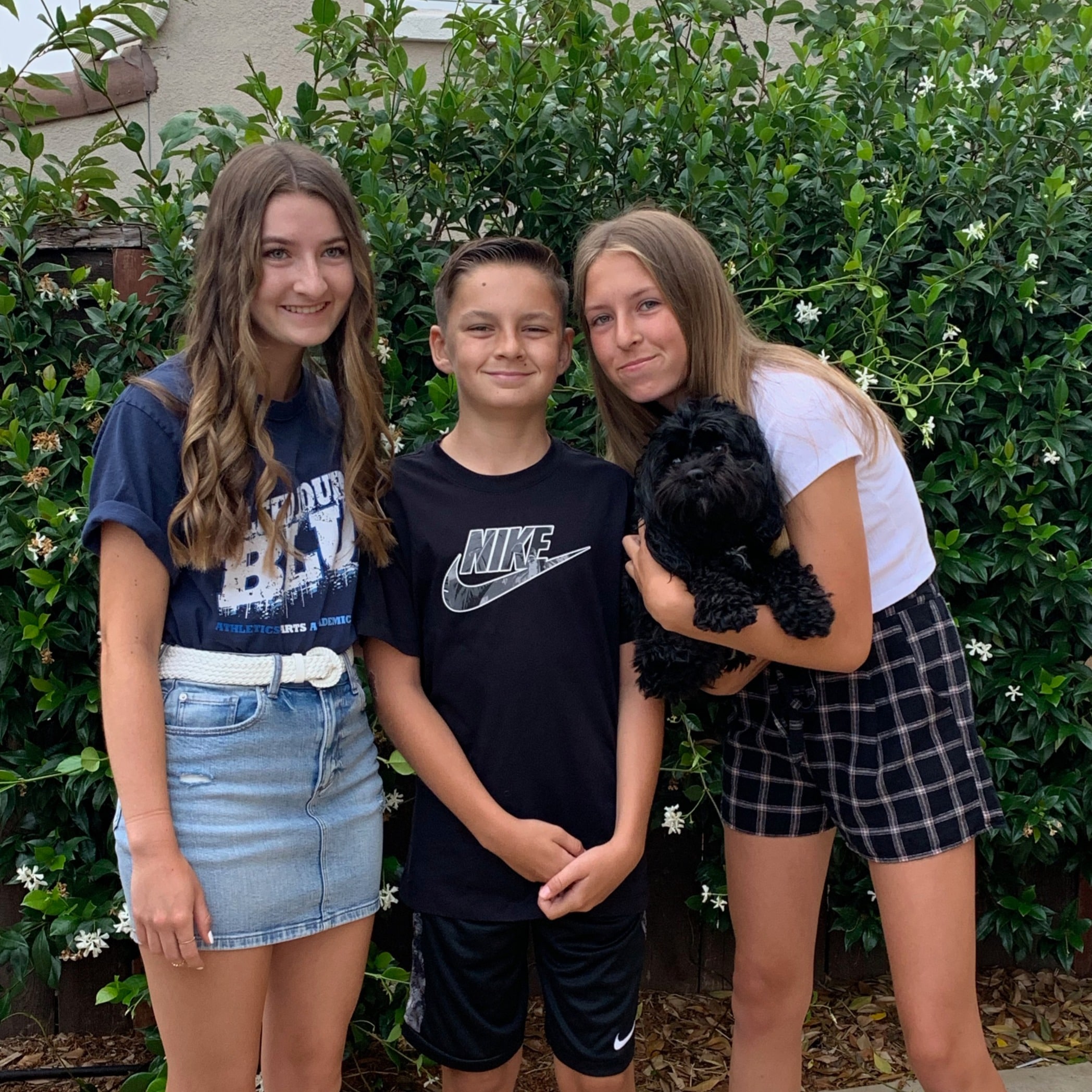 Back to school picture with kids and dog