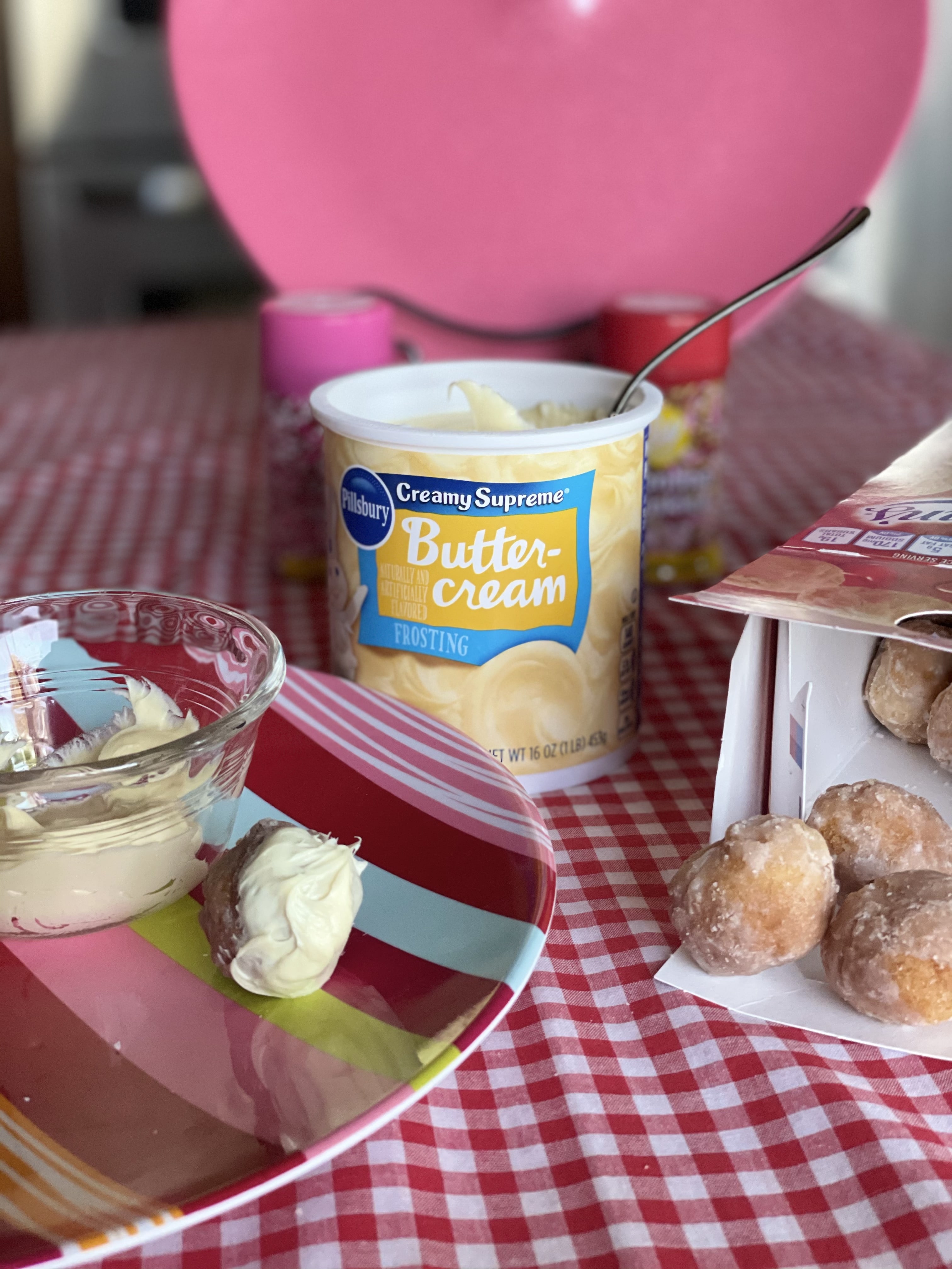 Donut holes with icing