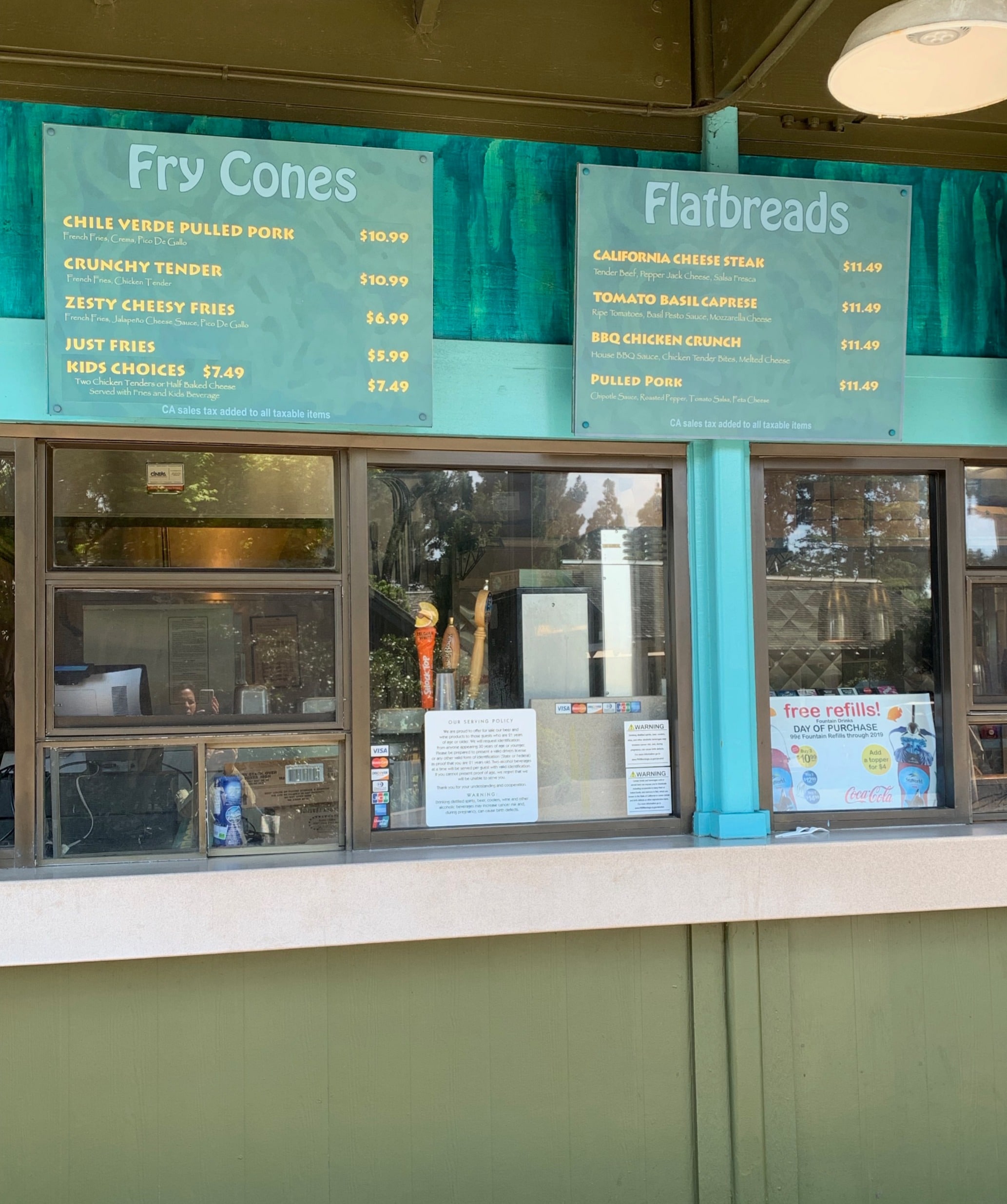 Fry Cones and Flat Bread Food vendor at Sea World