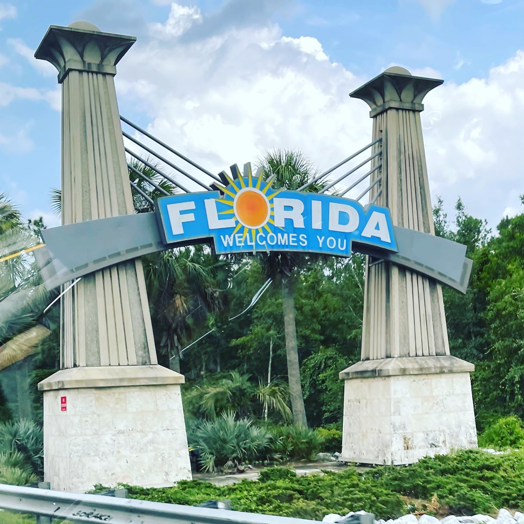 Welcome to Florida sign monument